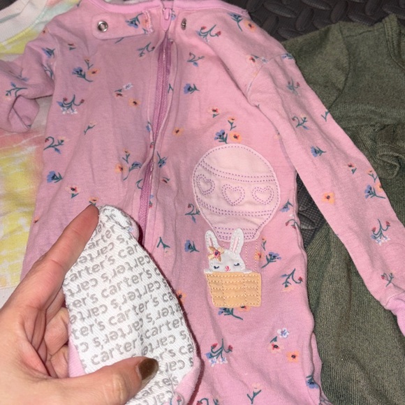 Bundle of 7 footies and sweatshirts 18 month - Picture 7 of 11